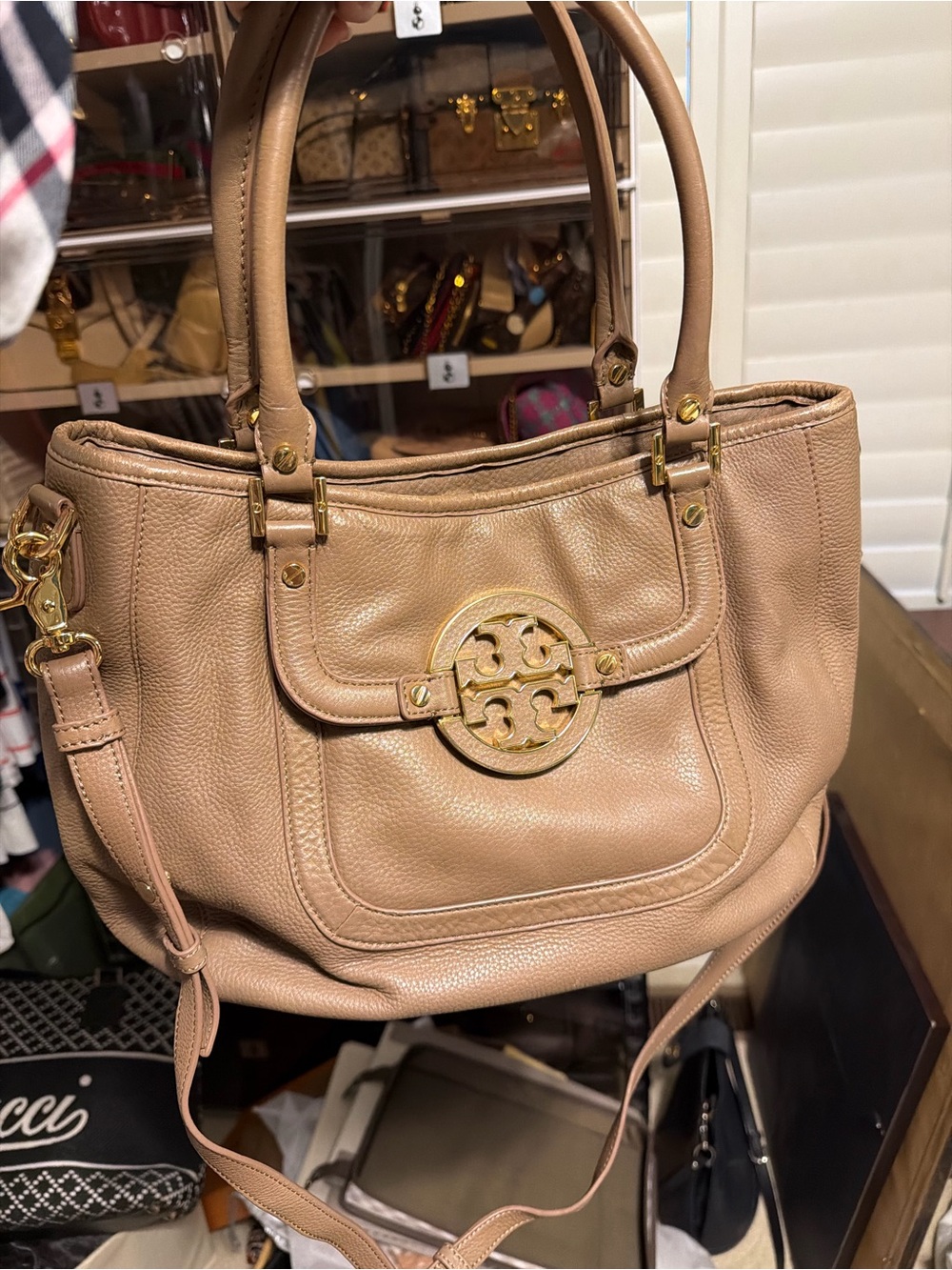 Tory Burch Tan Leather Robinson Tote with Logo Medallion and dust bag